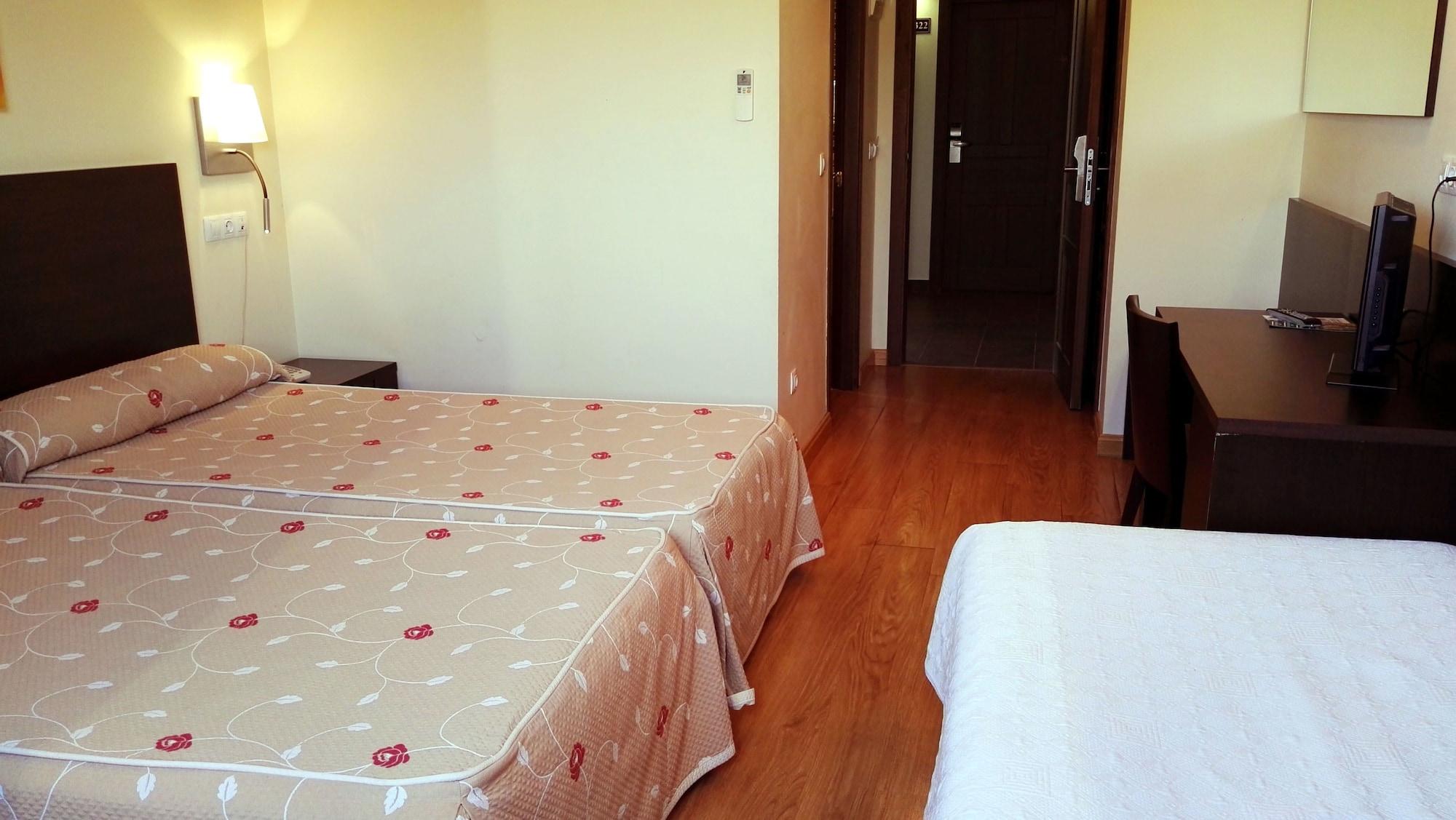 Hotel Tudanca-Aranda II Fuentespina Екстер'єр фото