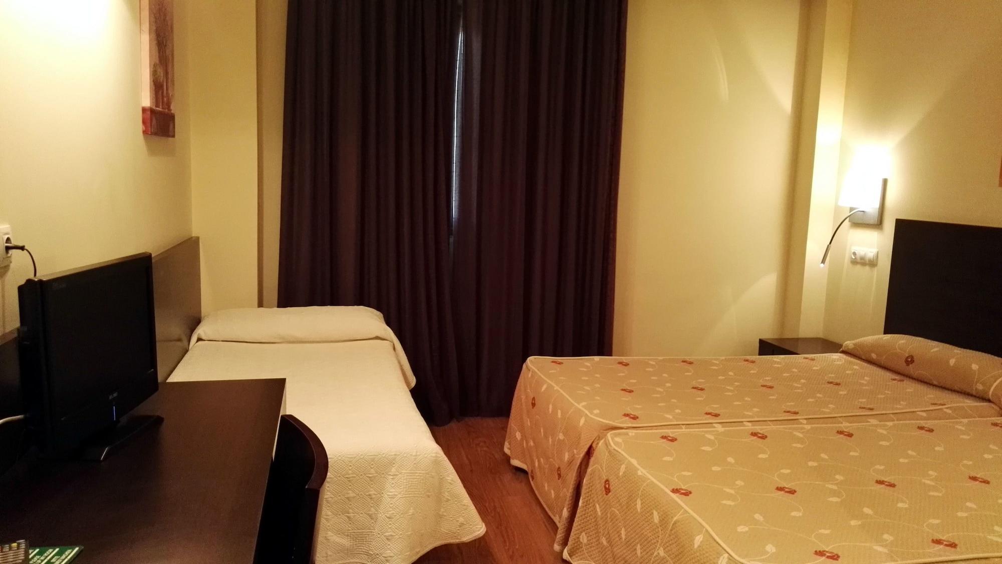 Hotel Tudanca-Aranda II Fuentespina Екстер'єр фото